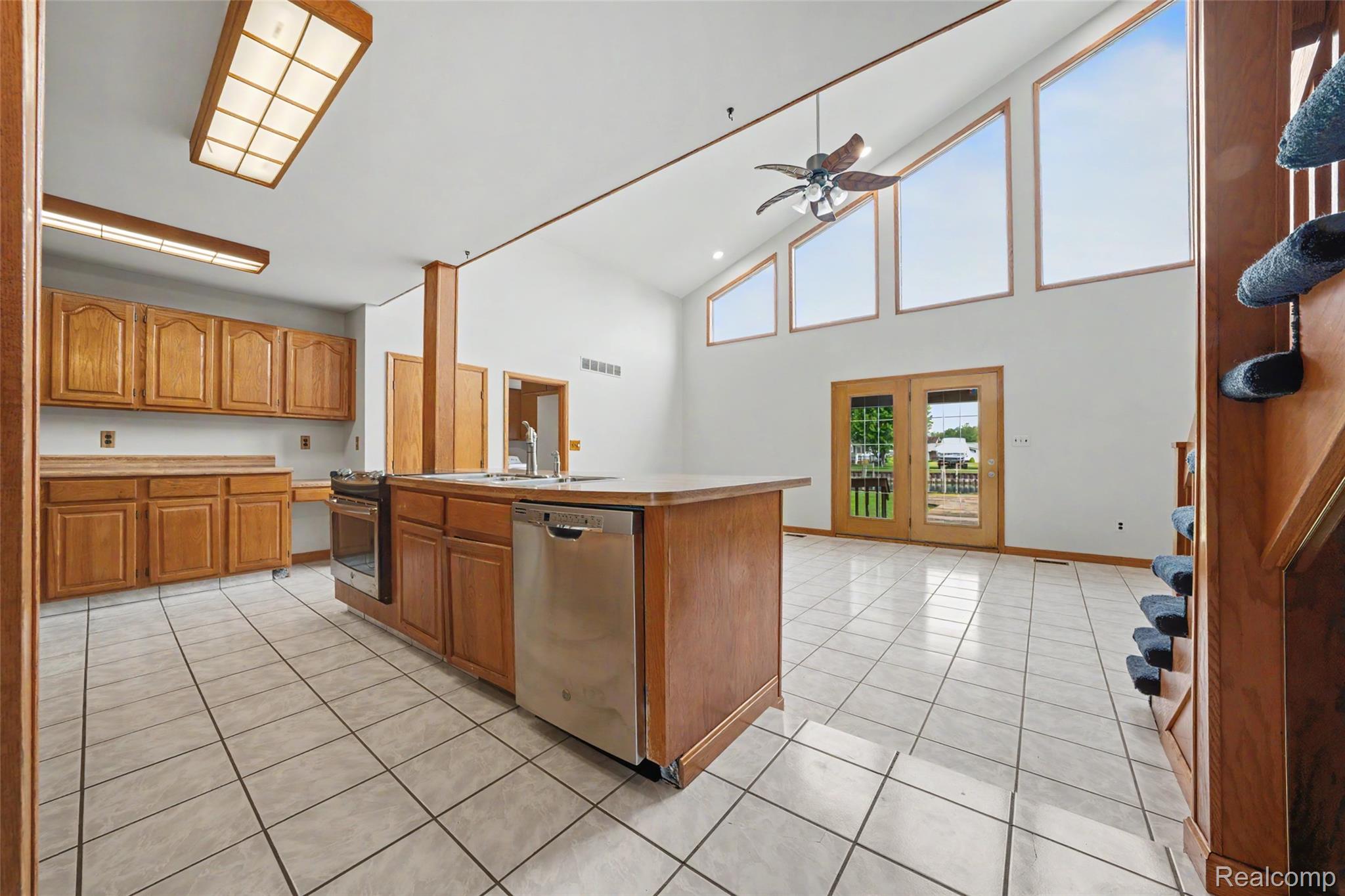 7774 Colony Drive