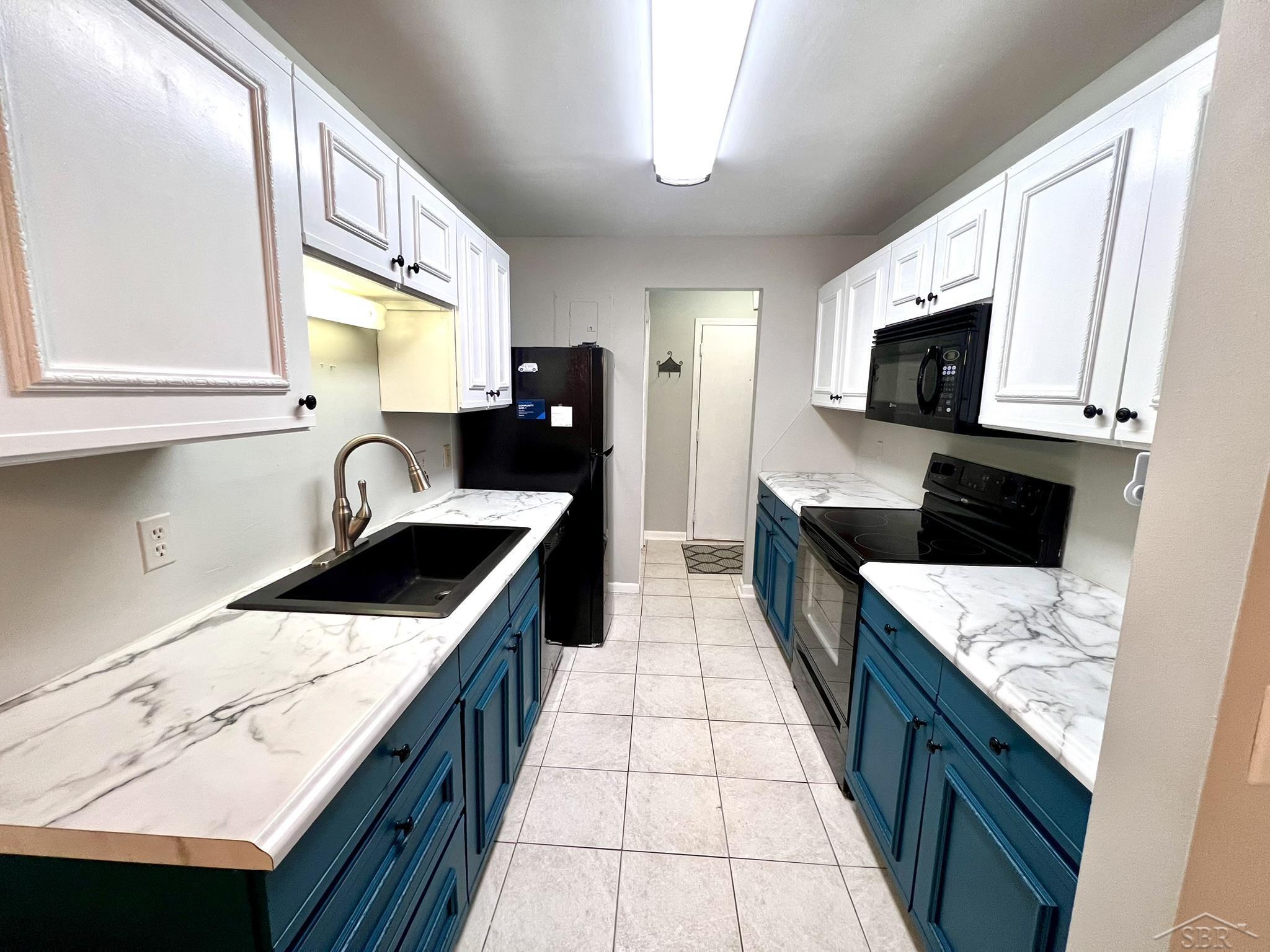 3339 S Cabaret Trail