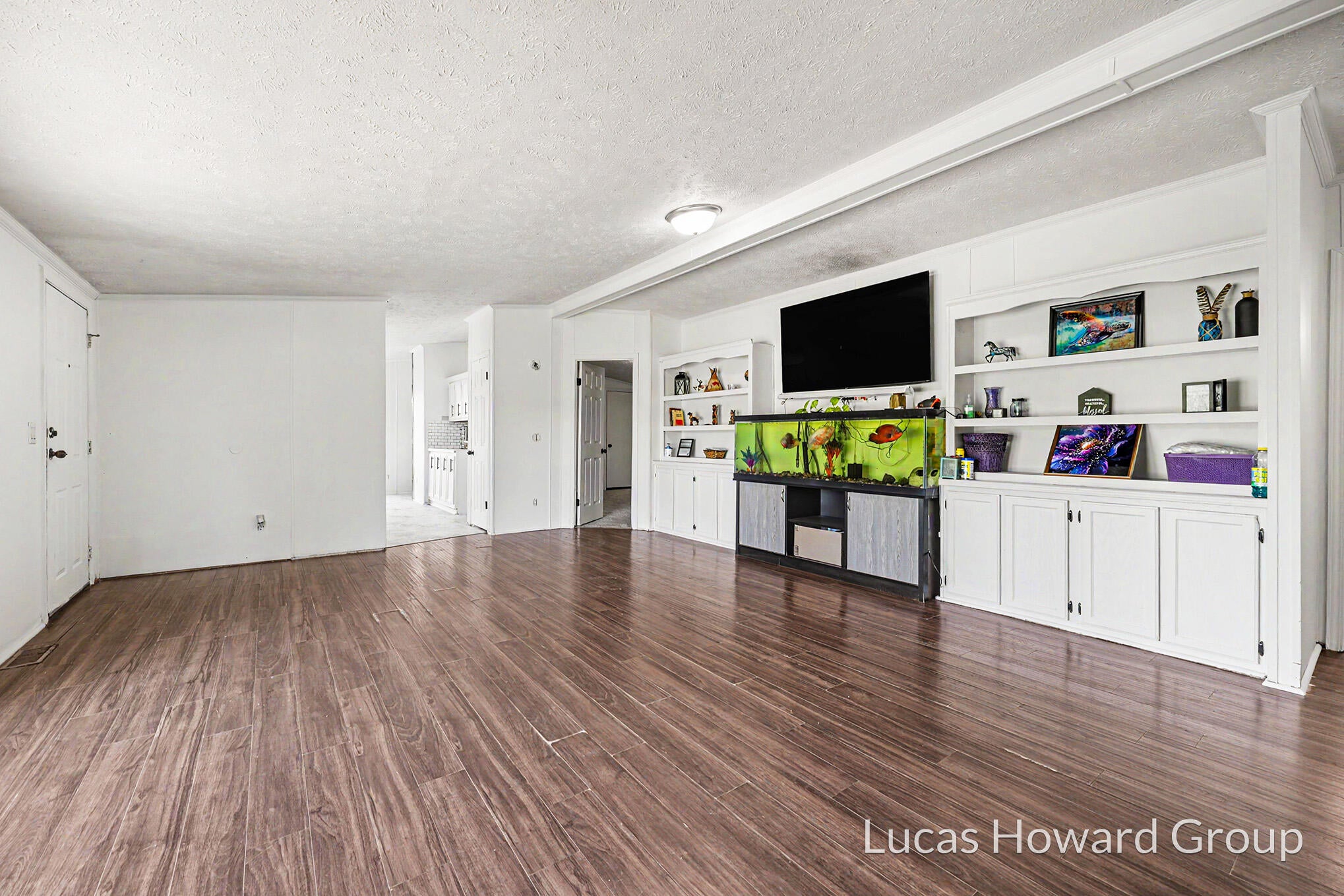 6088 W 1 Mile Road