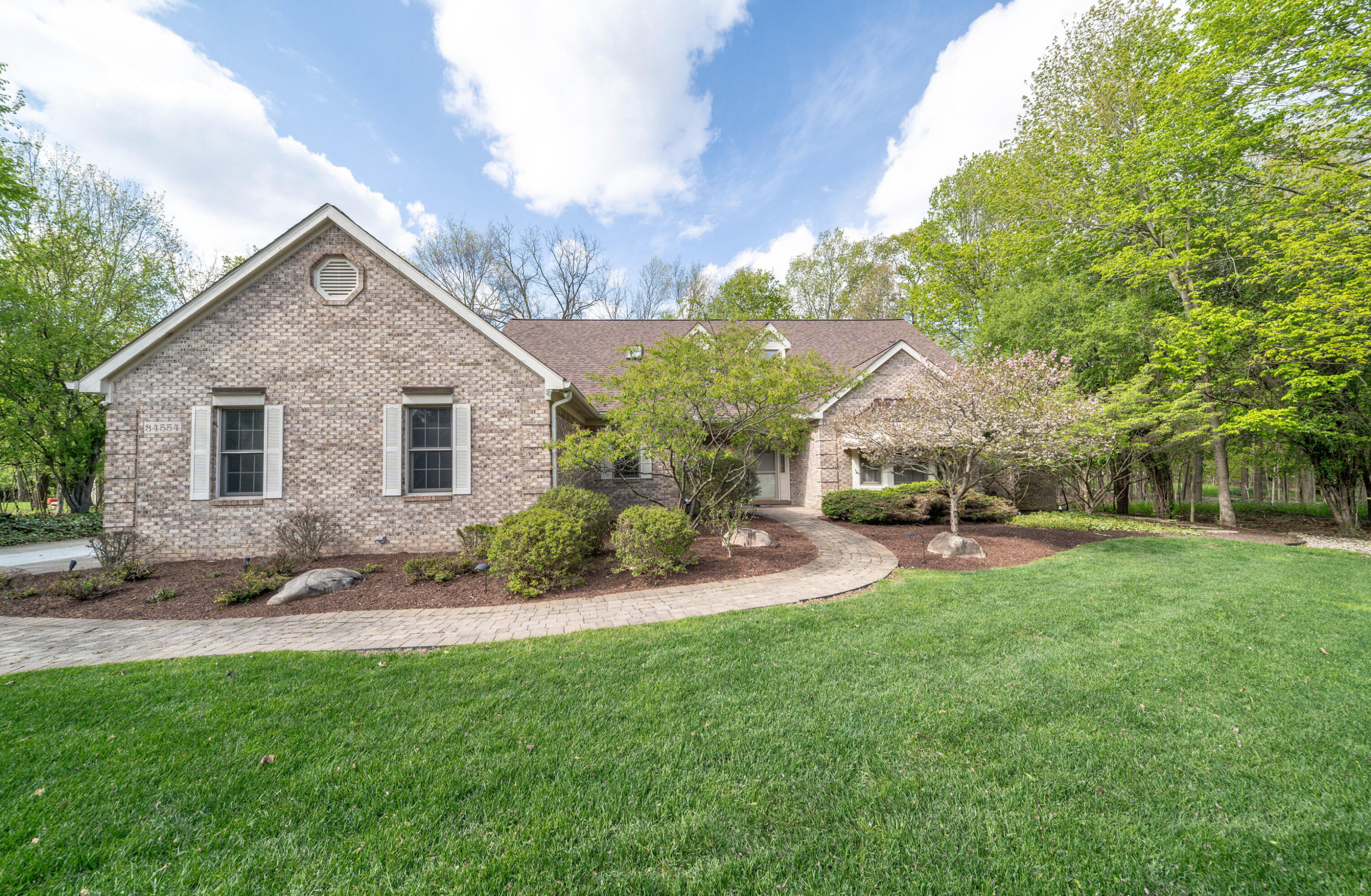34554 Quaker Valley Road