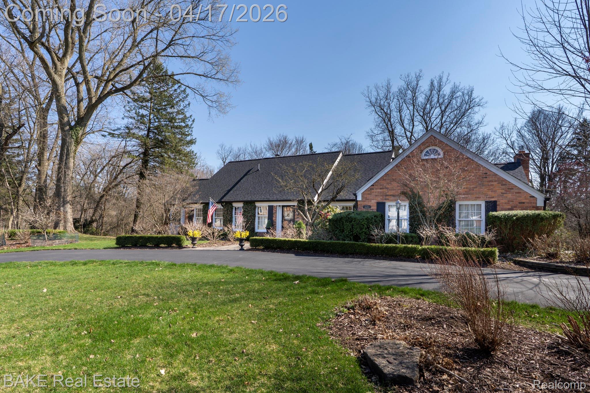 46287 Pickford Street