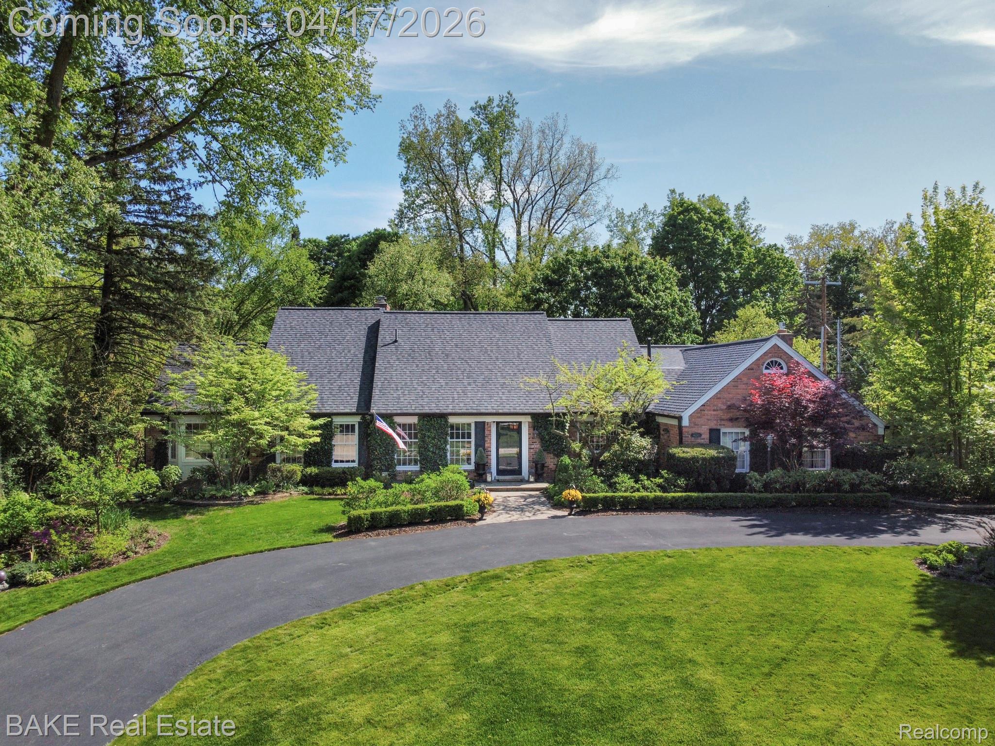 46287 Pickford Street