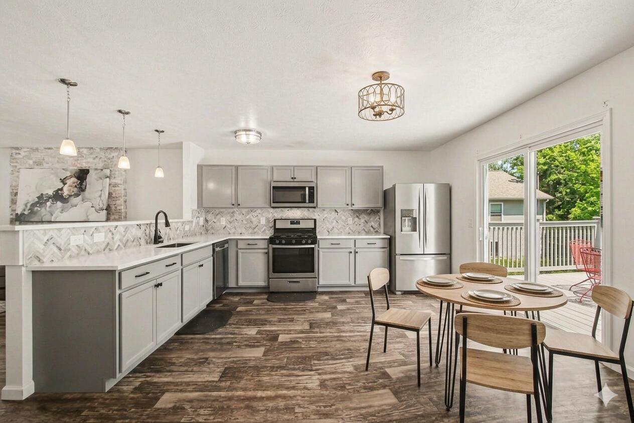 5223 Seawall Court