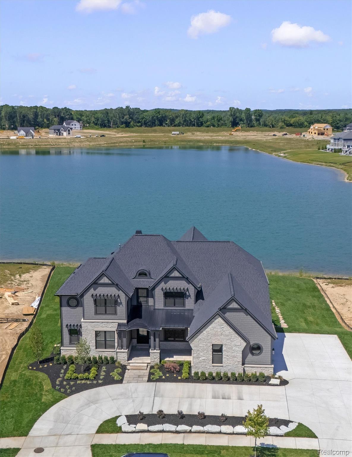 2519 Crystal Lake Drive