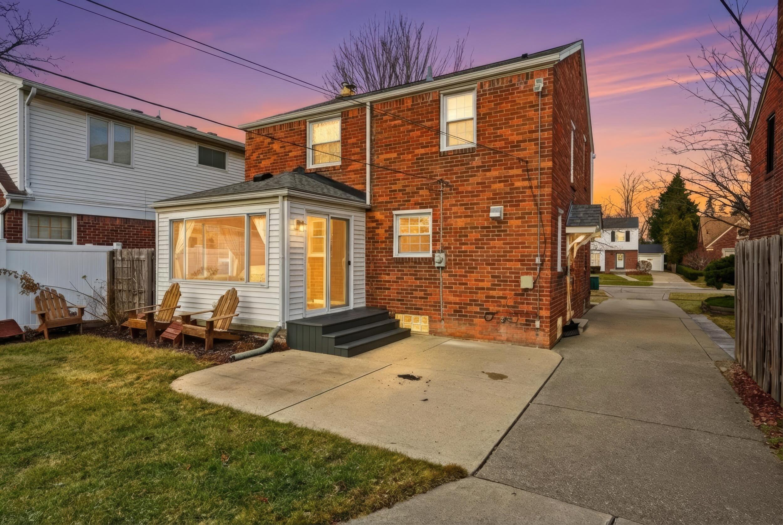 1817 Manchester Boulevard