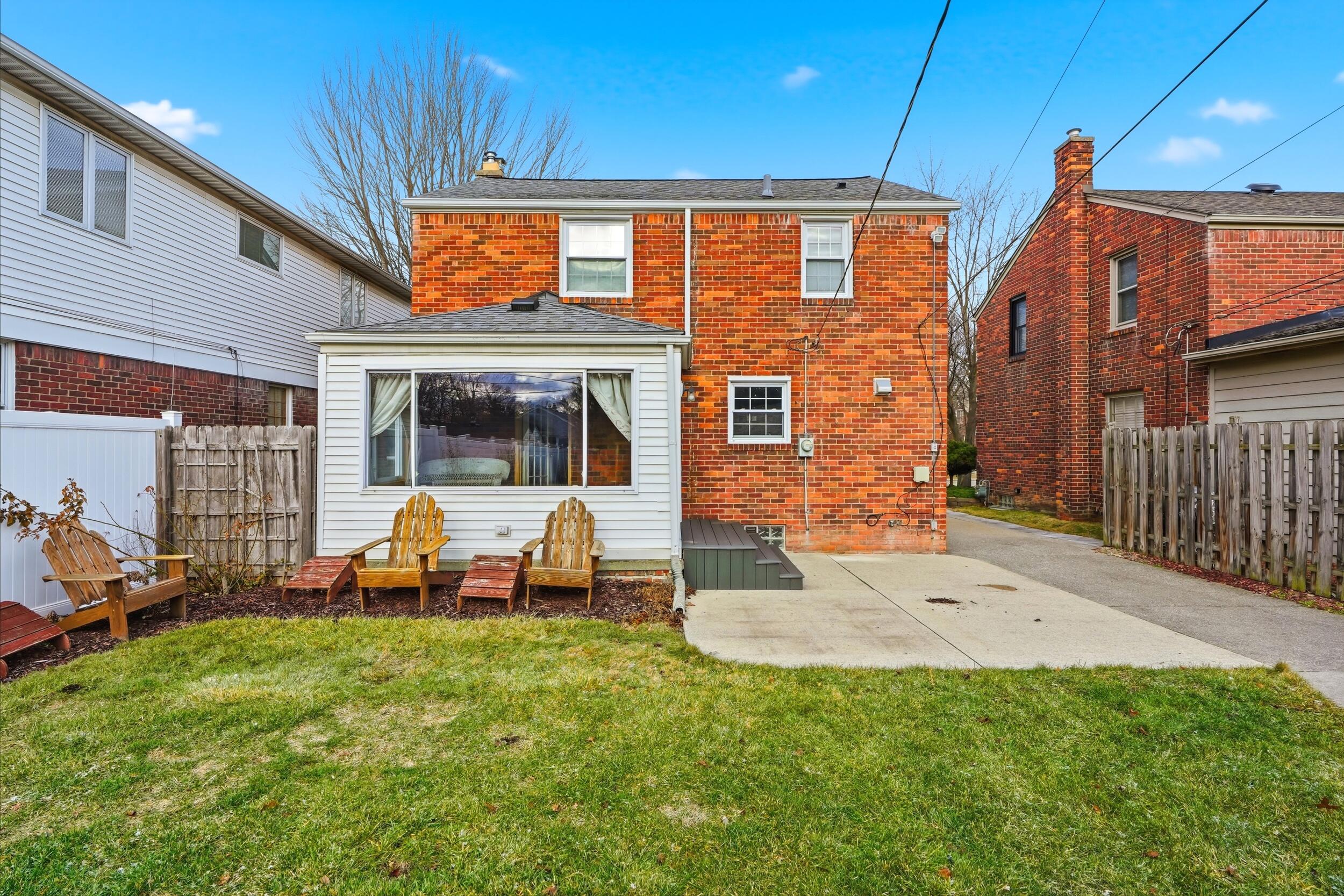 1817 Manchester Boulevard