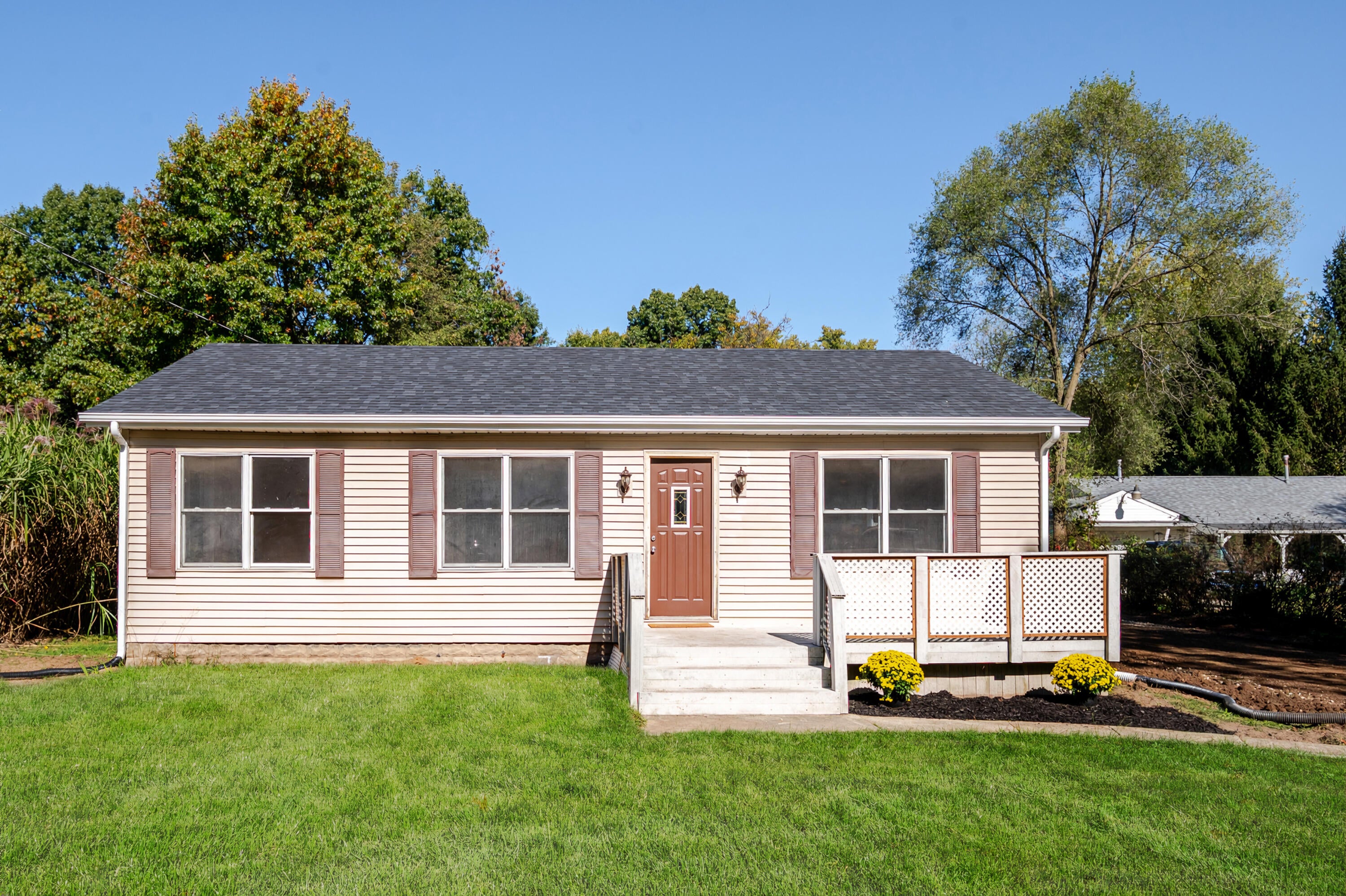1403 Stateline Road