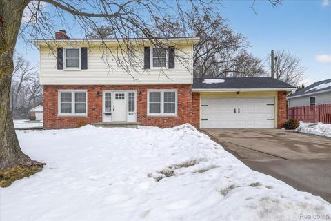 817 Florida Avenue Port Huron City MI 48060