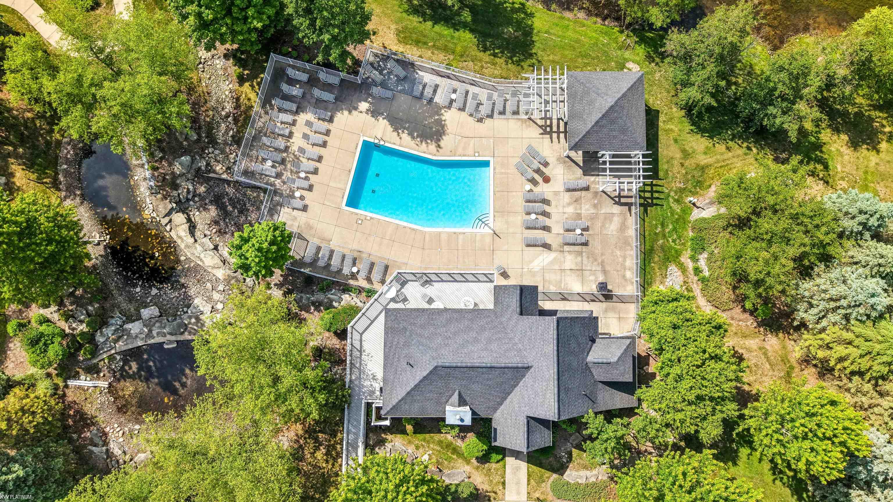 16805 Carriage Way