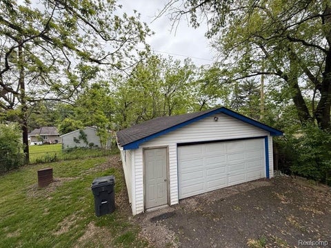Tiny photo for 664 MELROSE Street, Pontiac City, MI 48340 (MLS # 20261068275)