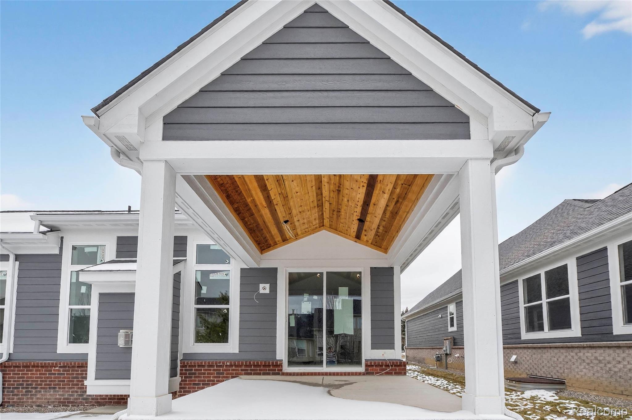 1450 Turner Drive 6