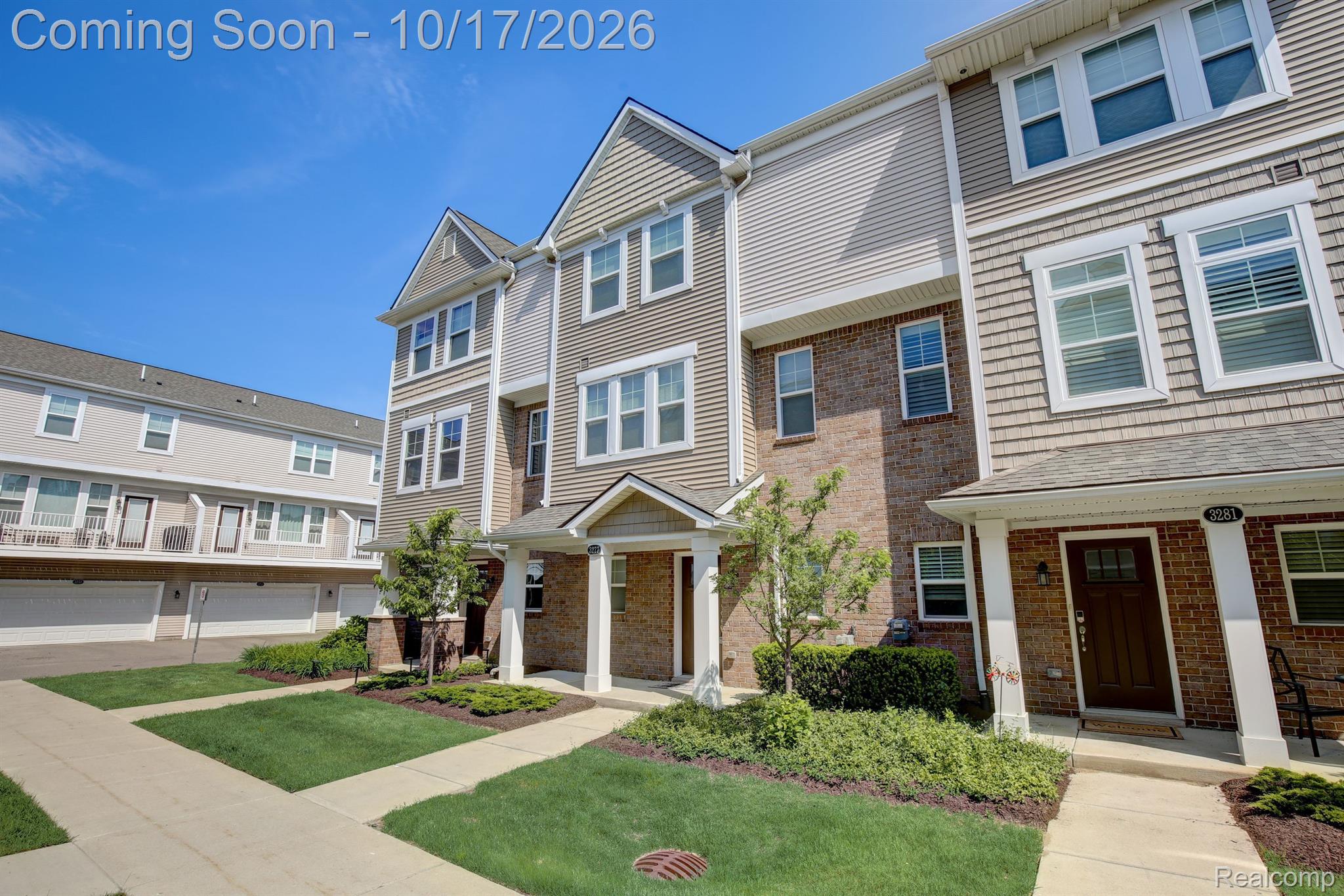 3277 Chambers W