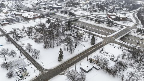 1215 S Grand Traverse Street Flint City MI 48502