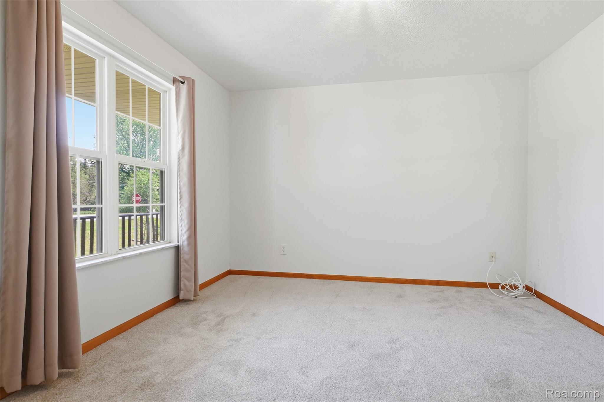 4482 Pleasant Valley Road