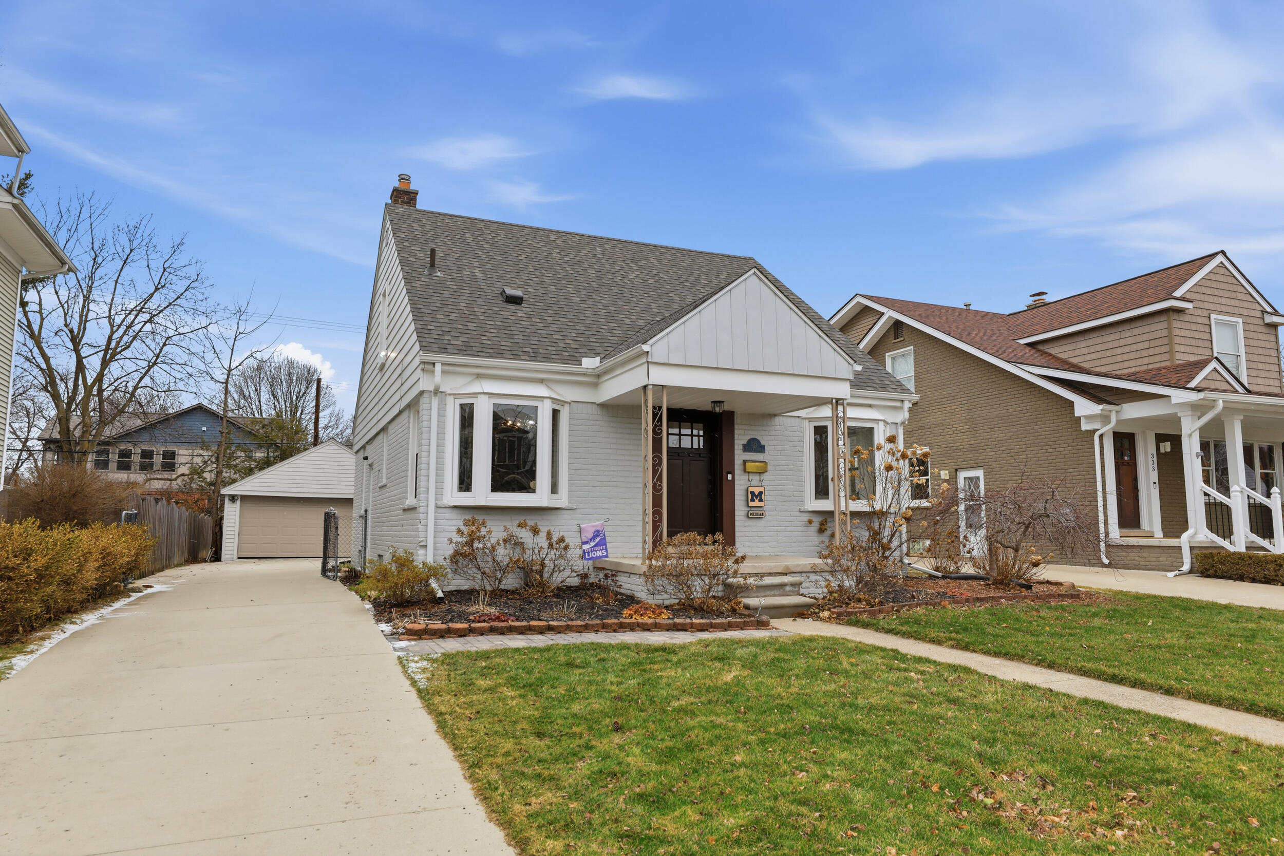 325 N Evergreen Street