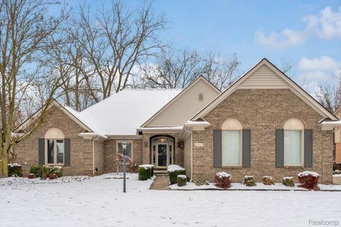 43855 Pinot Noir Drive Sterling Heights City MI 48314