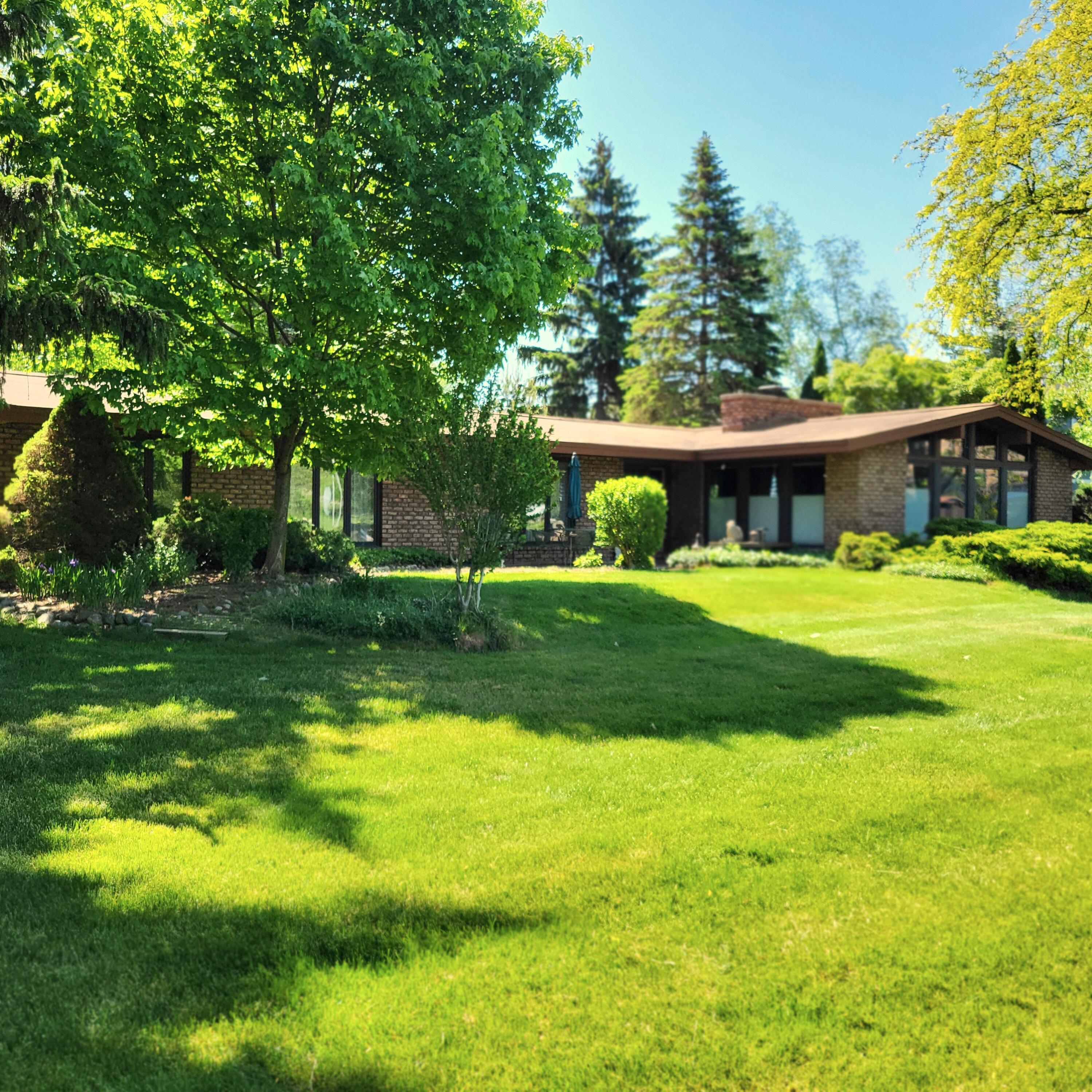1519 Moccasin Trail