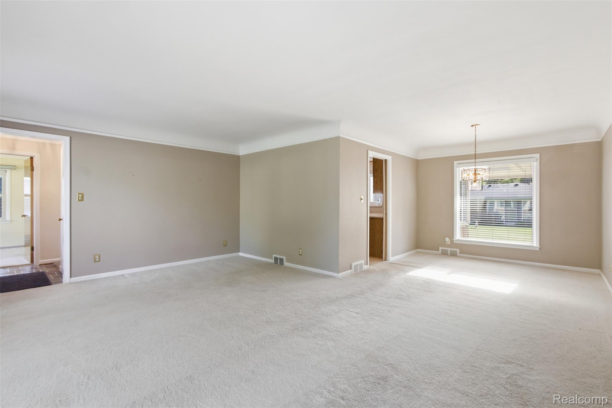 26347 Woodworth Circle