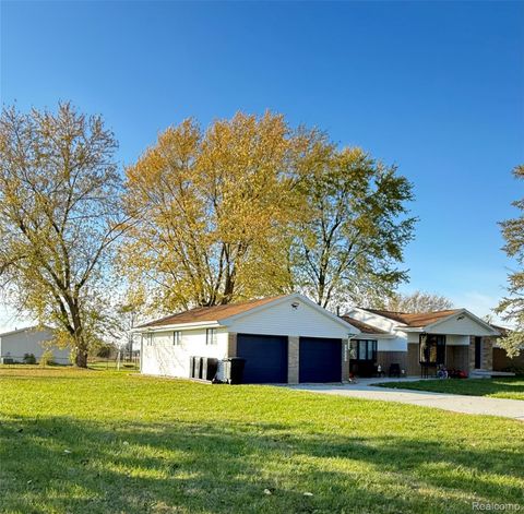 1617 McAlpine Drive Mt Morris City MI 48458