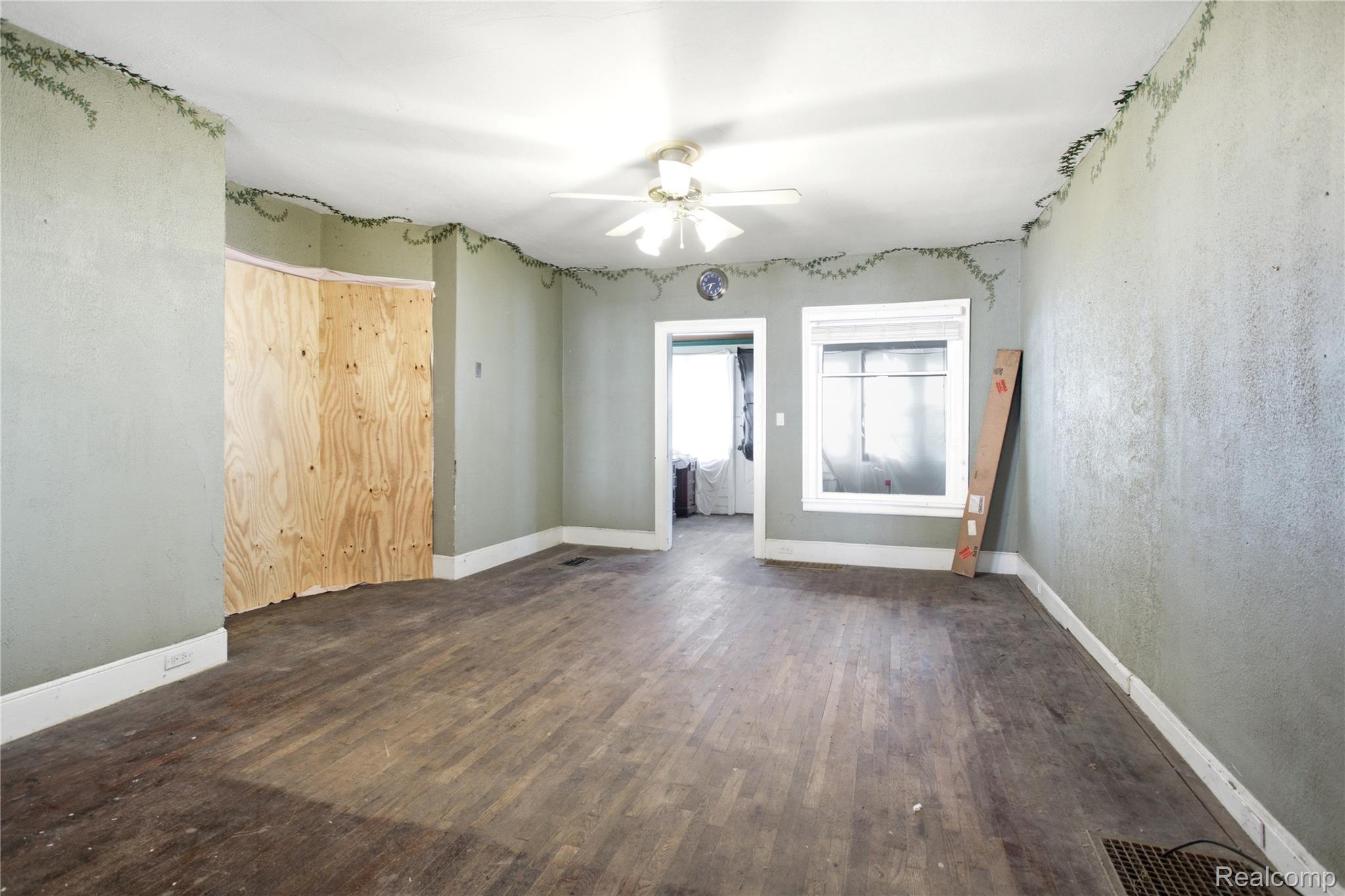 201 W Liberty Street