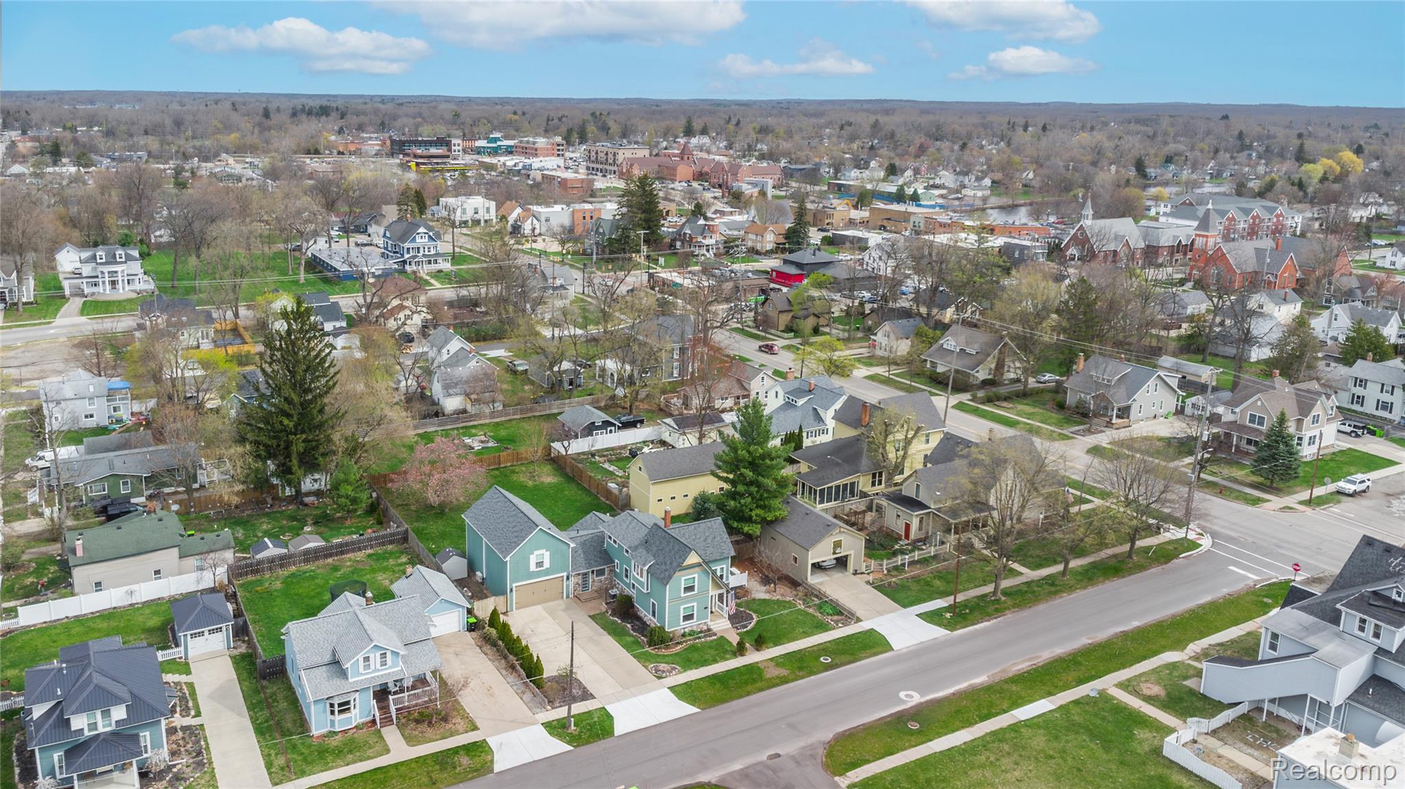 208 W Rockwell Street