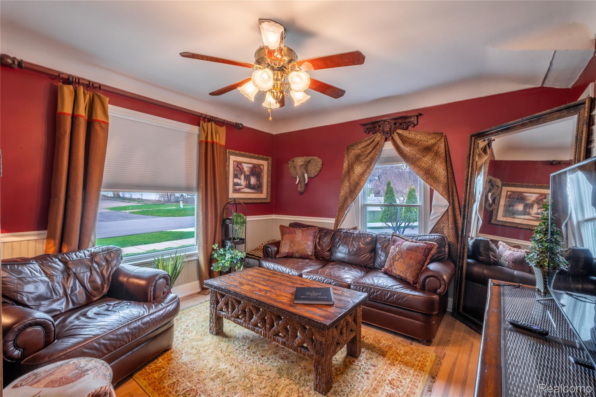 208 W Rockwell Street