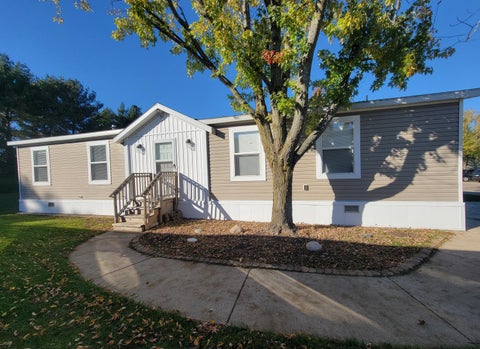 Photo of 1139 Maple Leaf Lane NW, Walker City, MI 49534 (MLS # 66026055867)