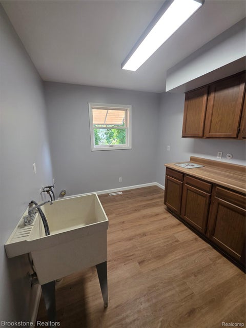 Tiny photo for 5467 Litchfield Drive, Flint Charter Township, MI 48532 (MLS # 20261085146)