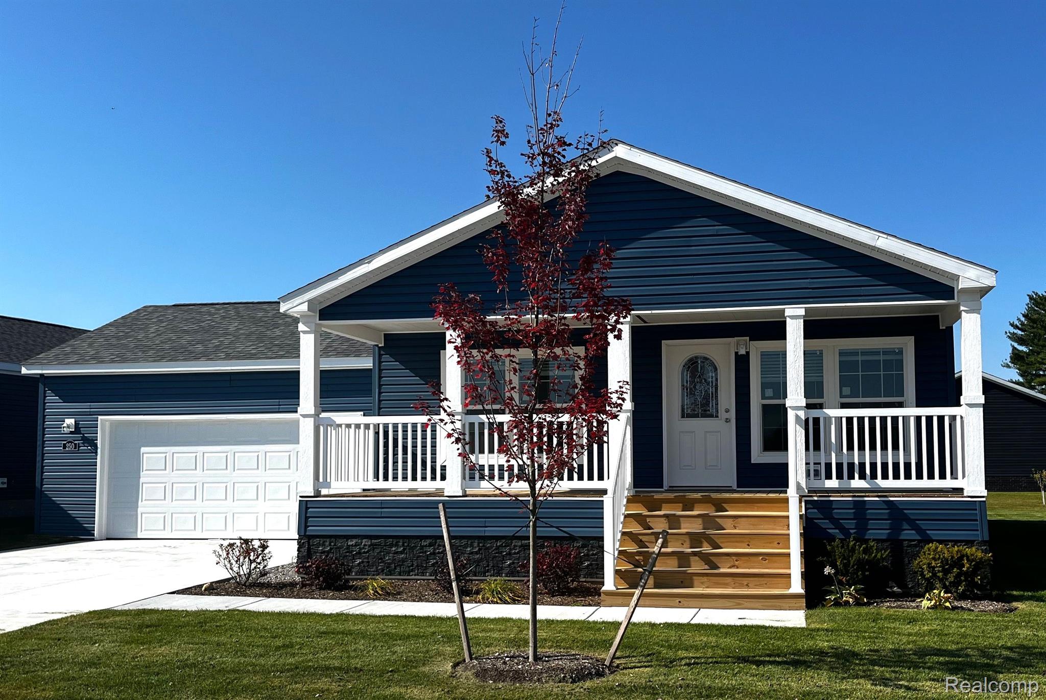 250 RIVIERA Drive
