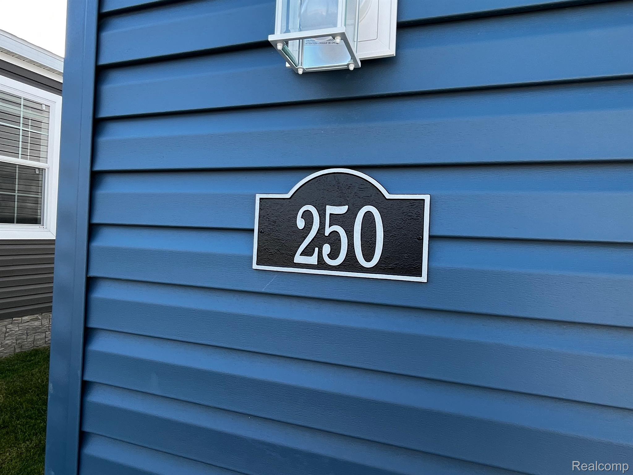 250 RIVIERA Drive