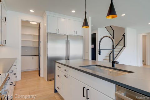 Tiny photo for 804 Irving Avenue, Royal Oak City, MI 48067 (MLS # 20261083017)