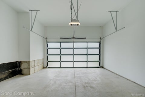 Tiny photo for 804 Irving Avenue, Royal Oak City, MI 48067 (MLS # 20261083017)