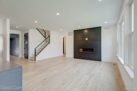 Tiny photo for 804 Irving Avenue, Royal Oak City, MI 48067 (MLS # 20261083017)