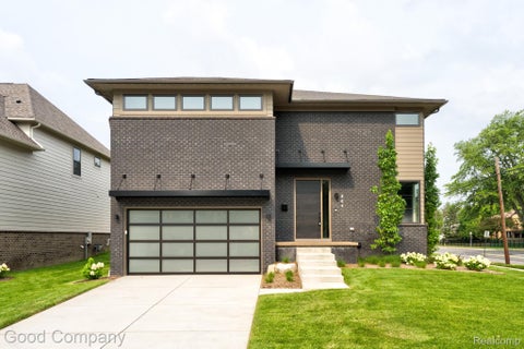 Tiny photo for 804 Irving Avenue, Royal Oak City, MI 48067 (MLS # 20261083017)
