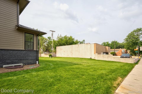 Tiny photo for 804 Irving Avenue, Royal Oak City, MI 48067 (MLS # 20261083017)