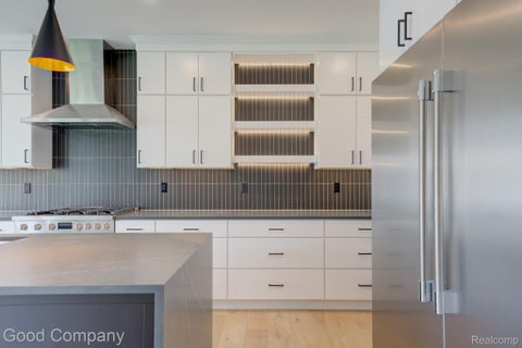 Tiny photo for 804 Irving Avenue, Royal Oak City, MI 48067 (MLS # 20261083017)
