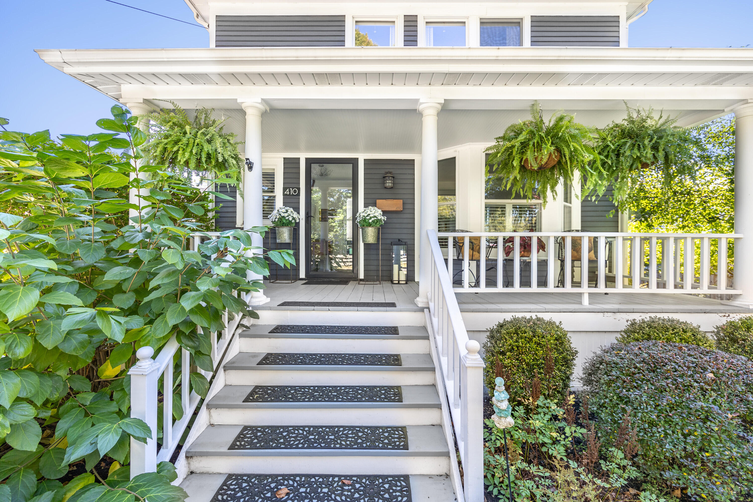 410 Washington Street