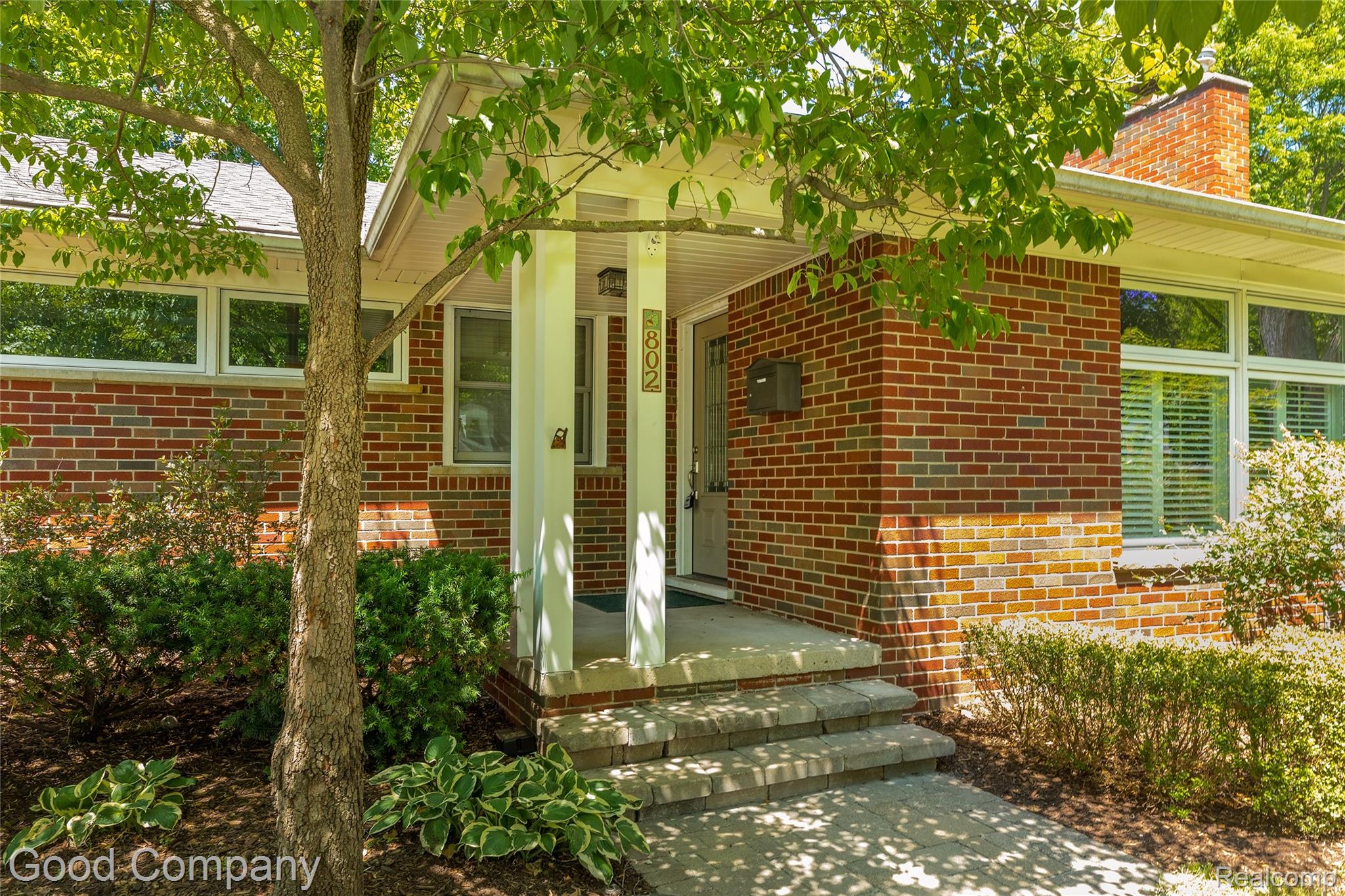 802 Orchard View Drive