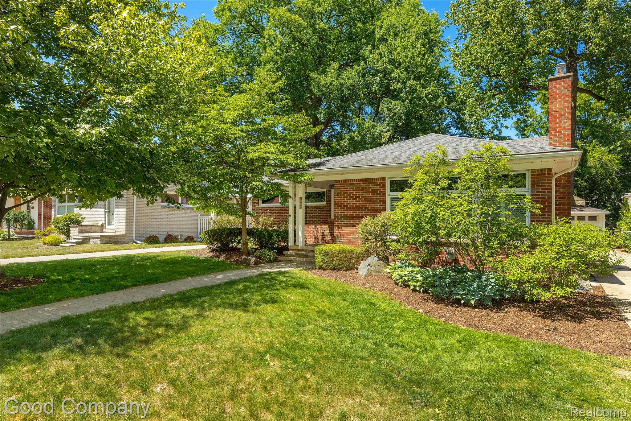 802 Orchard View Drive