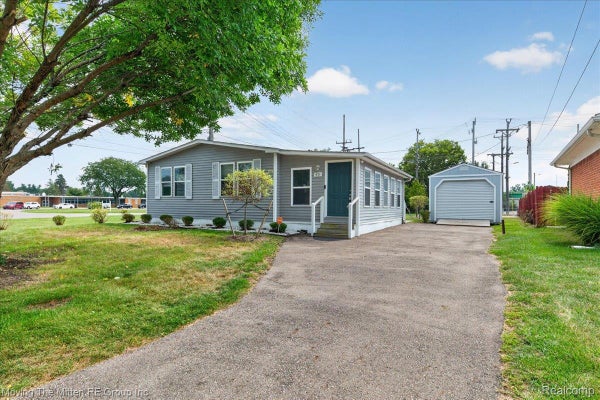 40 OWEN ST, BELLEVILLE, MI 48111 - Image 54d9d3afb31c1c65be03ea1ae1c8d5cf/2843299813