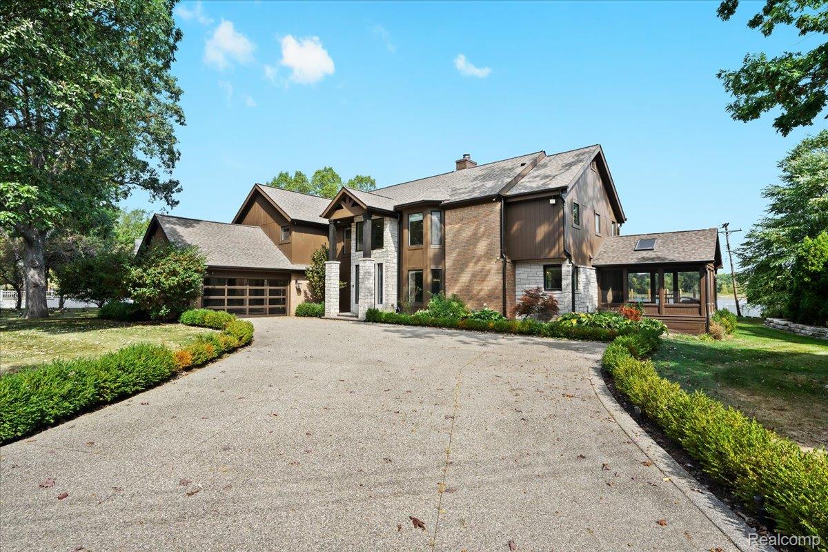 3403 Chickering Lane