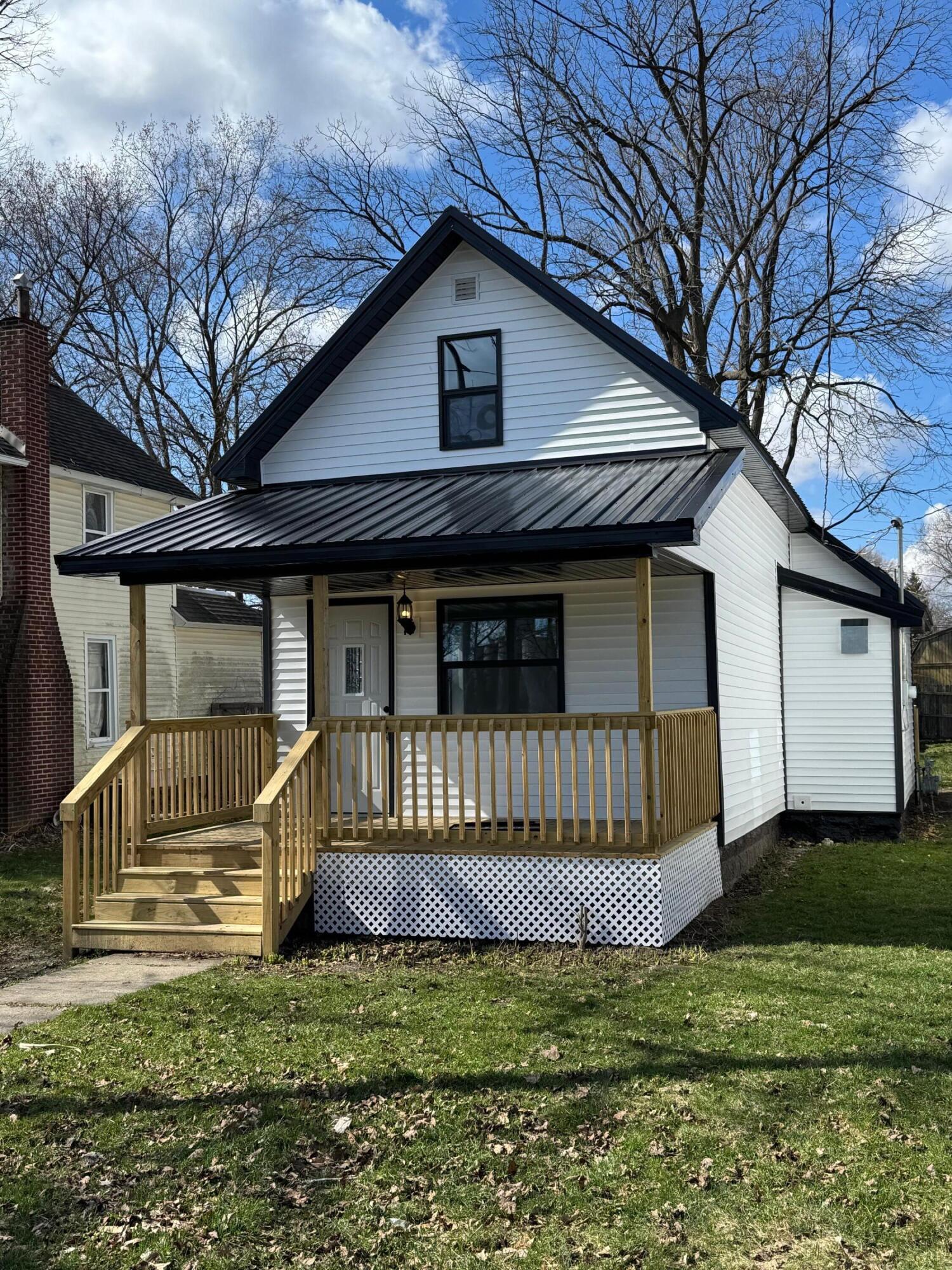 205.5 W Railroad Street