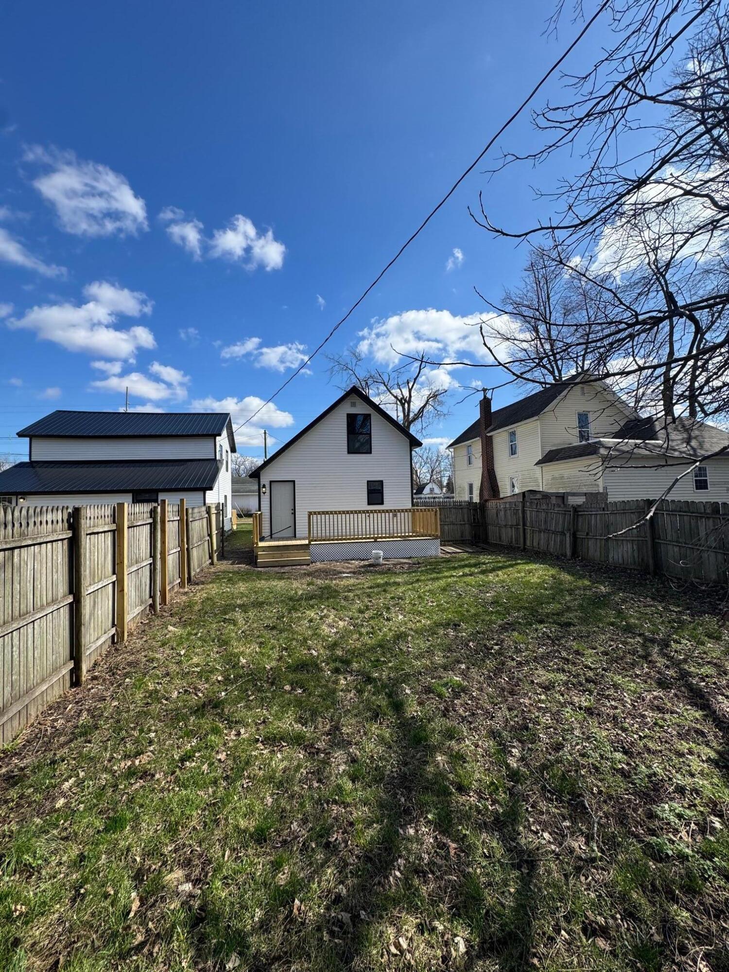 205.5 W Railroad Street