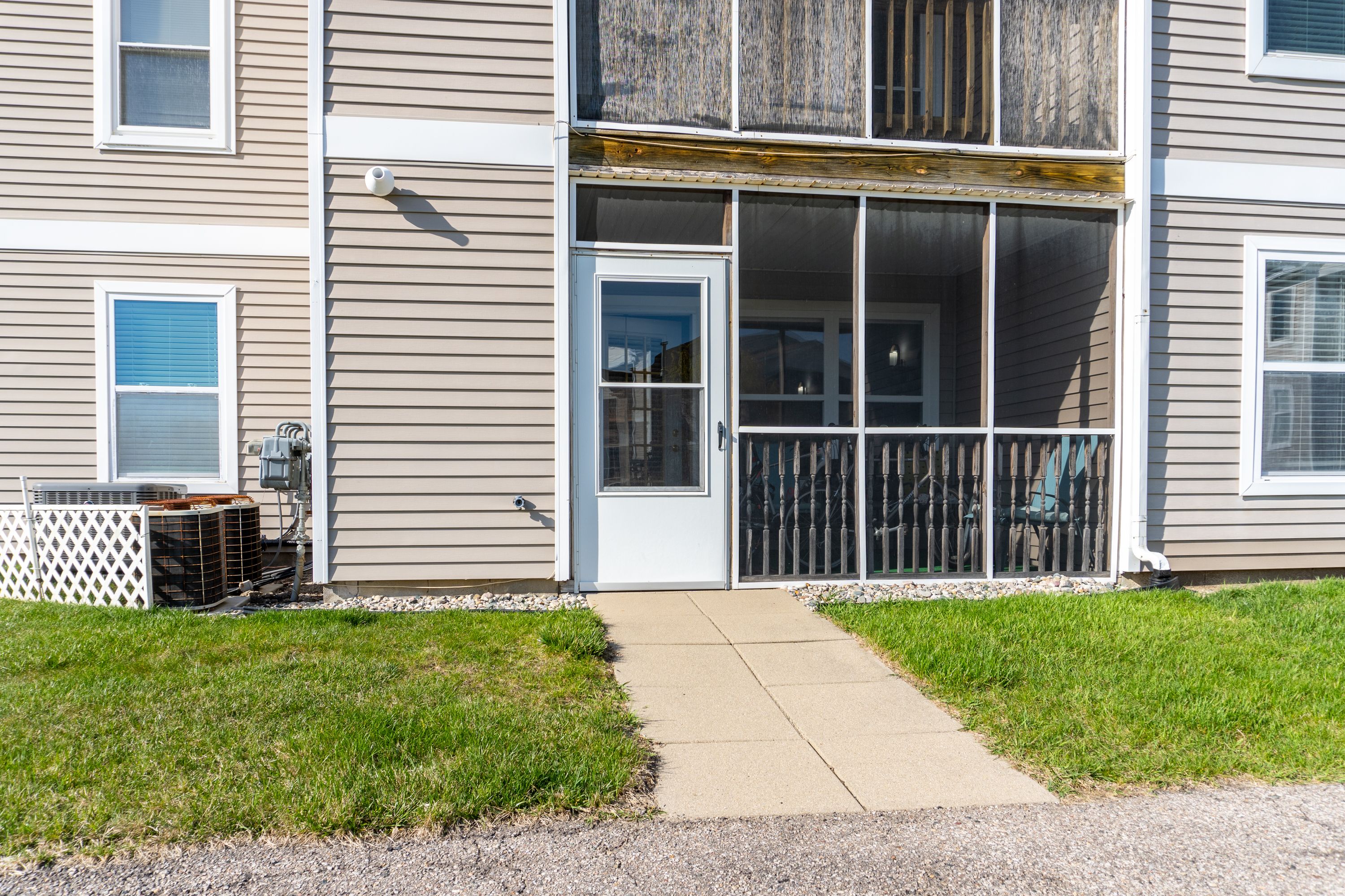 1533 WEATHERSTONE Drive