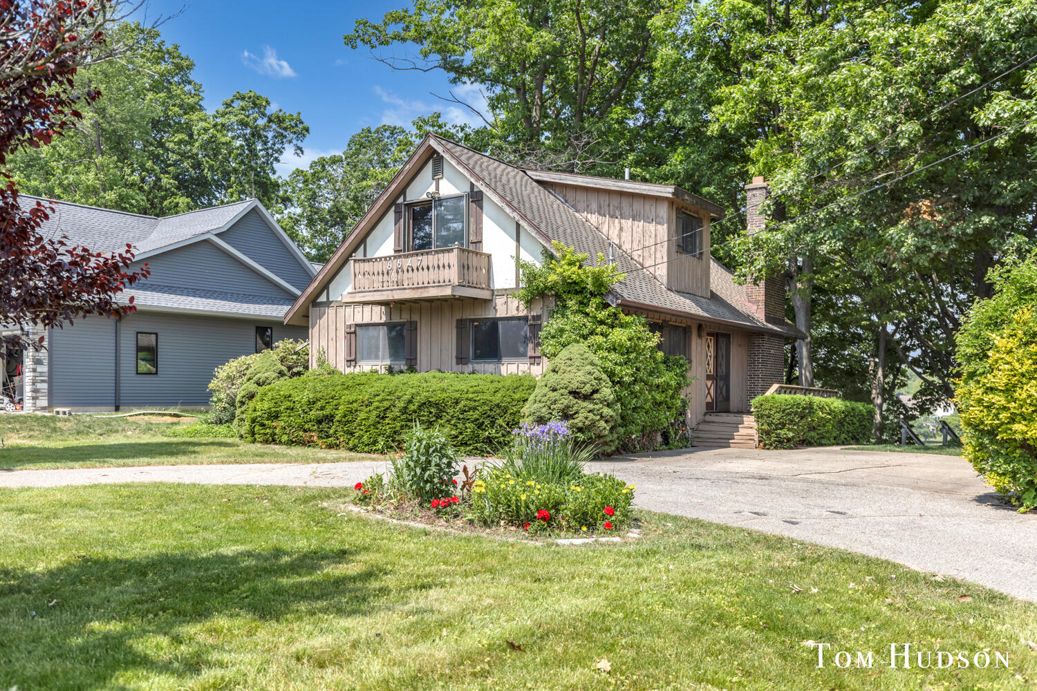 6647 Noffke Drive