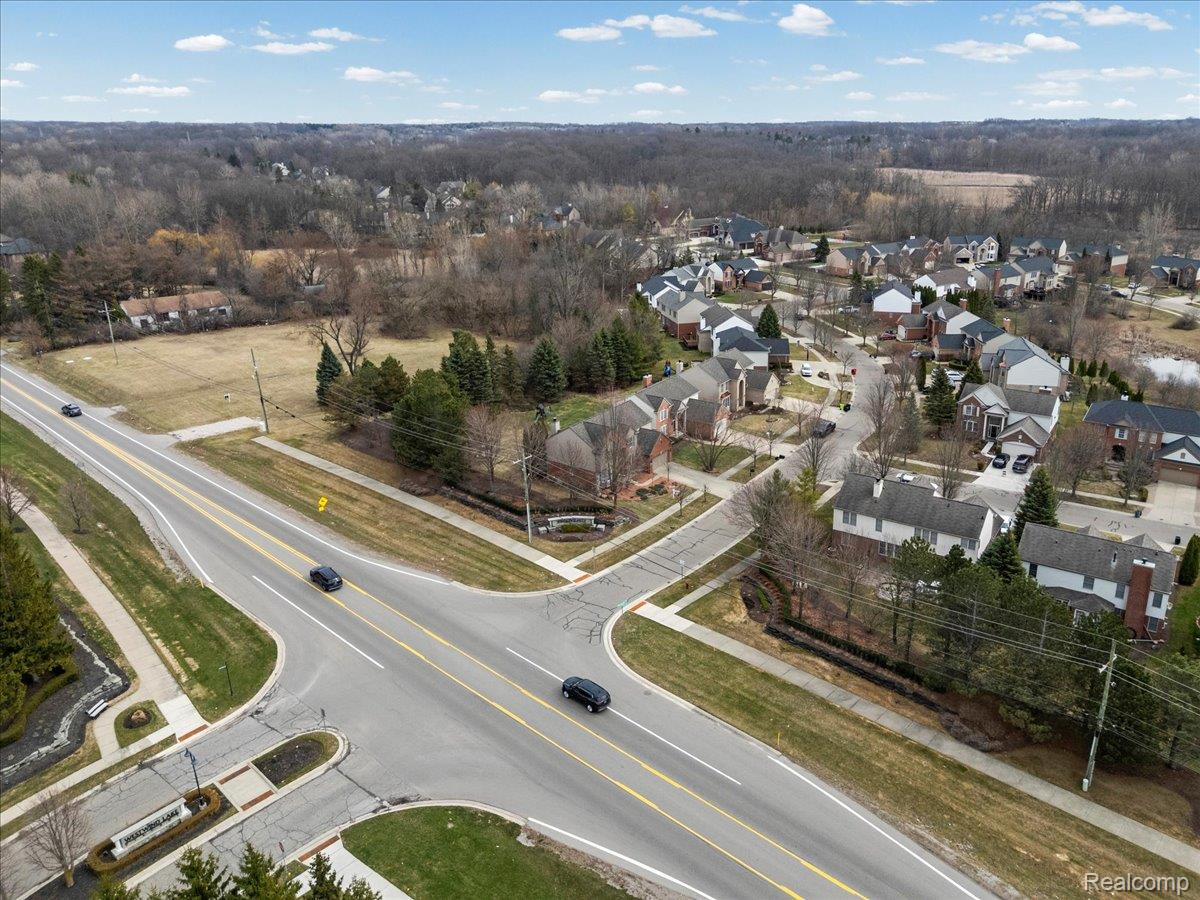 7555 Windgate Circle