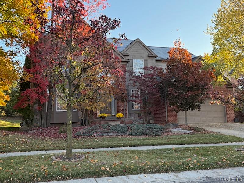 7555 Windgate Circle