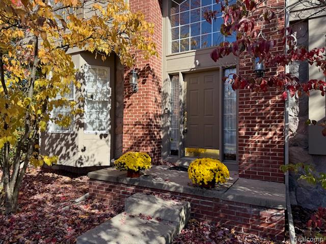 7555 Windgate Circle