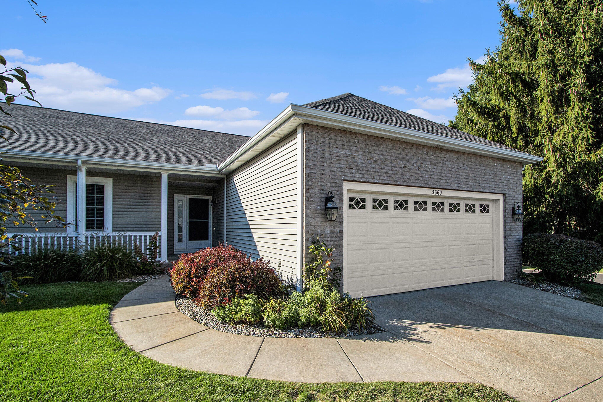 2669 Hunters Bluff