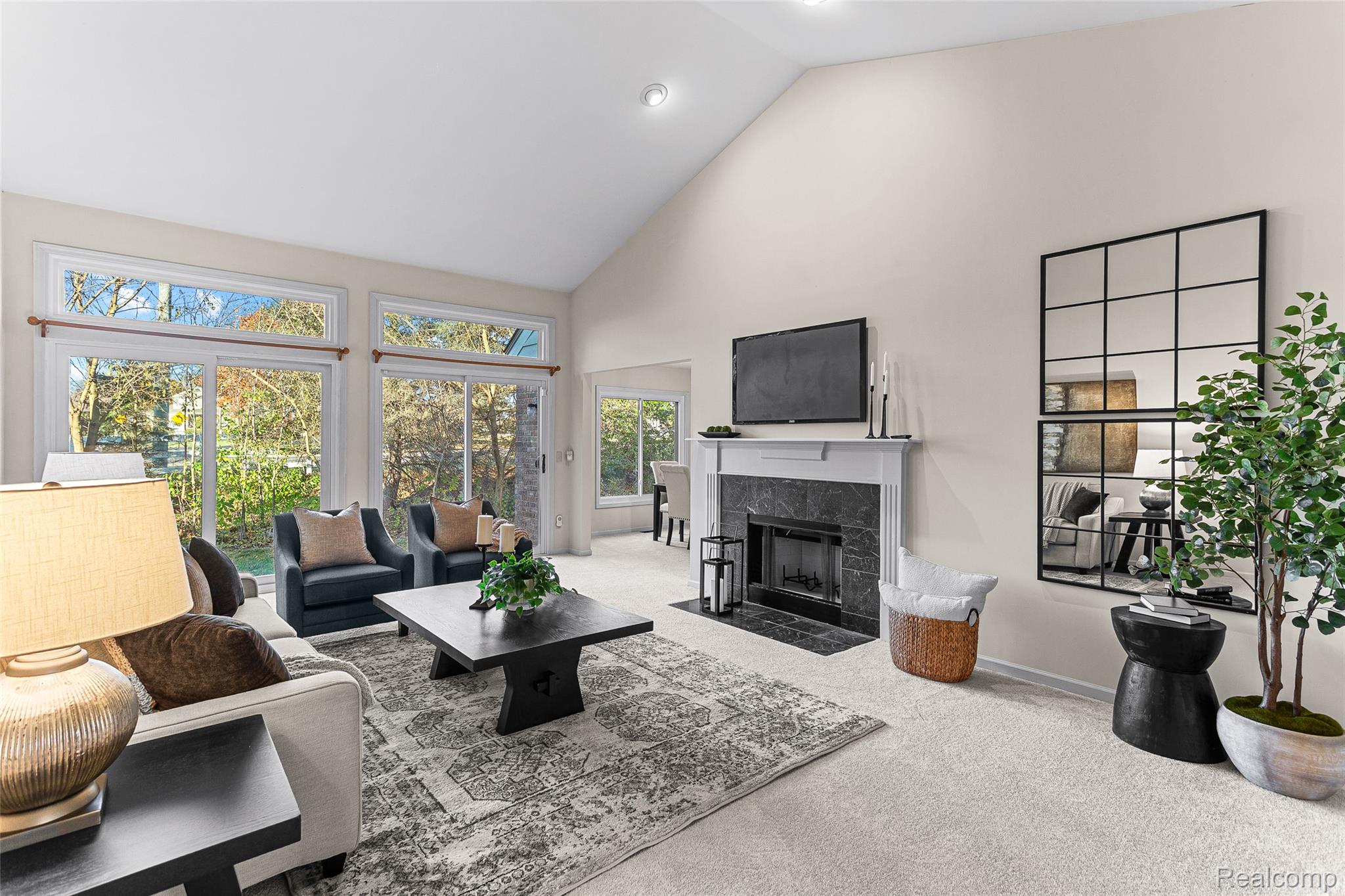 6425 Southpointe Drive